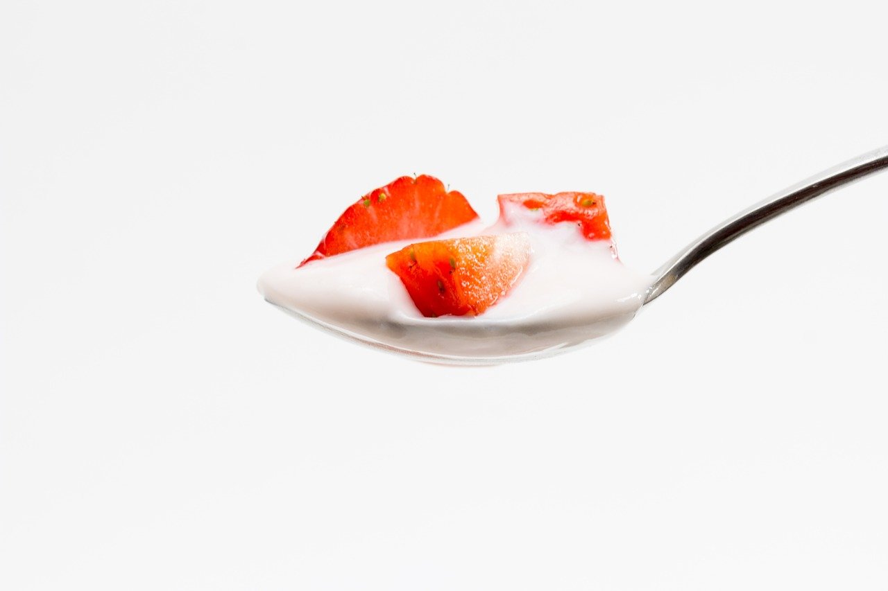 tablespoon, yogurt, strawberry-2098574.jpg